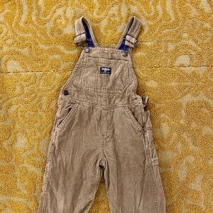 Oshkosh B’Gosh flannel lined corduroy overalls. Size 4T